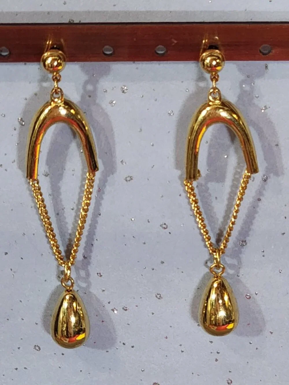 Avon vintage gold